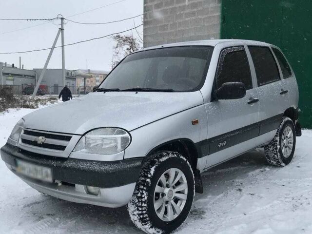 Сірий ВАЗ 2123 Niva, об'ємом двигуна 0 л та пробігом 144 тис. км за 3500 $, фото 1 на Automoto.ua