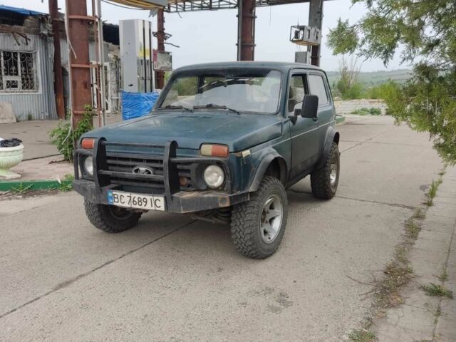 Зеленый ВАЗ 2123 Niva, объемом двигателя 1.7 л и пробегом 156 тыс. км за 1850 $, фото 1 на Automoto.ua