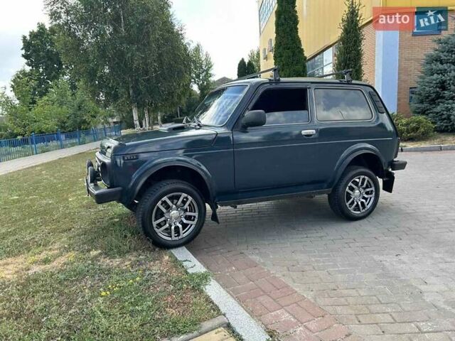 Зеленый ВАЗ 2123 Niva, объемом двигателя 1.69 л и пробегом 250 тыс. км за 4450 $, фото 1 на Automoto.ua