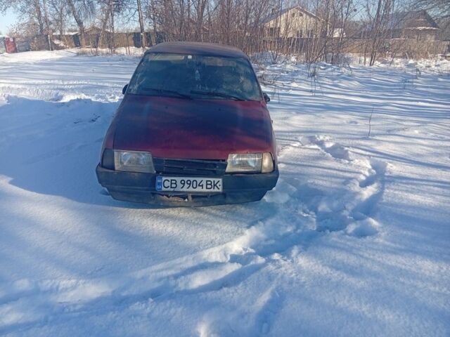 Красный ВАЗ 2129, объемом двигателя 1.6 л и пробегом 17 тыс. км за 350 $, фото 1 на Automoto.ua