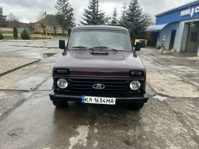 Червоний ВАЗ 2129, об'ємом двигуна 1.7 л та пробігом 228 тис. км за 2000 $, фото 1 на Automoto.ua