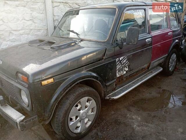 Черный ВАЗ 2131 Нива, объемом двигателя 1.69 л и пробегом 159 тыс. км за 1650 $, фото 1 на Automoto.ua