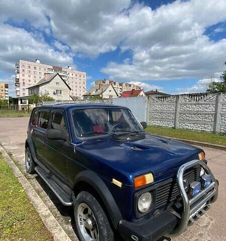 Синий ВАЗ 2131 Нива, объемом двигателя 1.77 л и пробегом 100 тыс. км за 3116 $, фото 1 на Automoto.ua