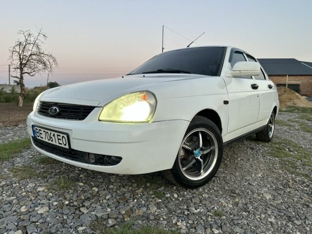 Білий ВАЗ 2170 Priora, об'ємом двигуна 1.6 л та пробігом 248 тис. км за 2850 $, фото 1 на Automoto.ua