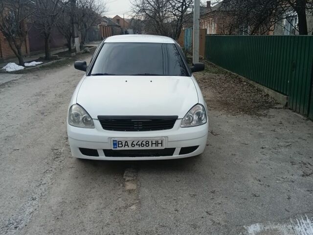 Білий ВАЗ 2170 Priora, об'ємом двигуна 1.6 л та пробігом 200 тис. км за 1700 $, фото 1 на Automoto.ua