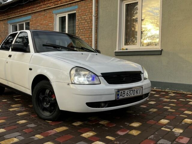 Білий ВАЗ 2170 Priora, об'ємом двигуна 1.5 л та пробігом 263 тис. км за 1400 $, фото 1 на Automoto.ua