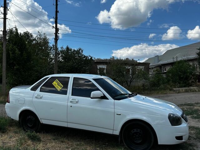 Белый ВАЗ 2170 Priora, объемом двигателя 0 л и пробегом 151 тыс. км за 2900 $, фото 1 на Automoto.ua