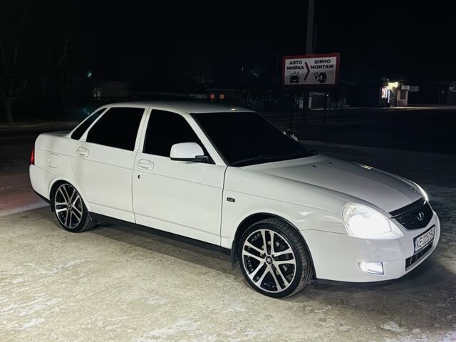 Білий ВАЗ 2170 Priora, об'ємом двигуна 1.6 л та пробігом 200 тис. км за 4600 $, фото 1 на Automoto.ua