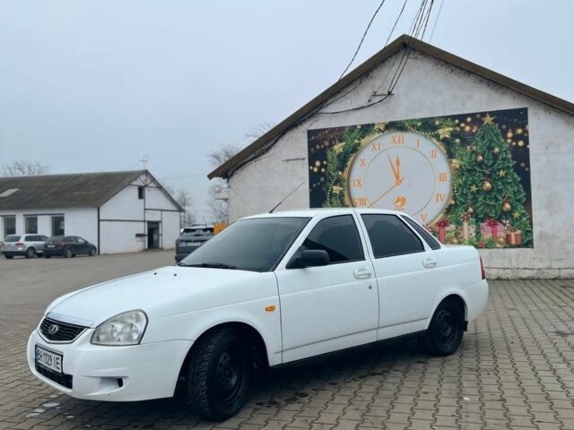 Белый ВАЗ 2170 Priora, объемом двигателя 0 л и пробегом 150 тыс. км за 2700 $, фото 1 на Automoto.ua
