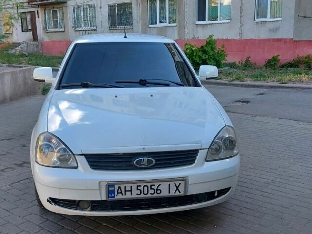 Білий ВАЗ 2170 Priora, об'ємом двигуна 1.6 л та пробігом 205 тис. км за 3700 $, фото 1 на Automoto.ua