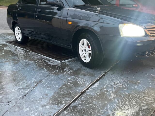 Чорний ВАЗ 2170 Priora, об'ємом двигуна 1.6 л та пробігом 230 тис. км за 2500 $, фото 1 на Automoto.ua