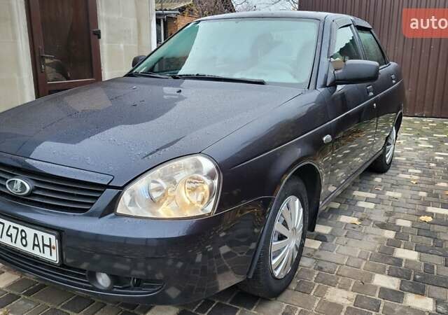 Черный ВАЗ 2170 Priora, объемом двигателя 1.6 л и пробегом 209 тыс. км за 2200 $, фото 1 на Automoto.ua
