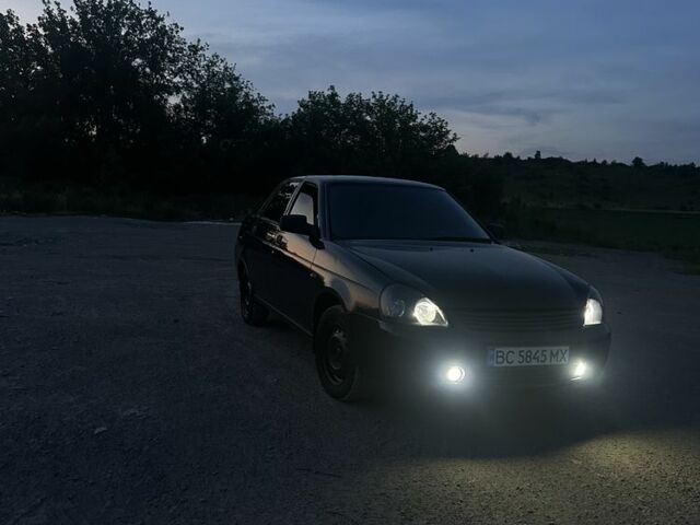 Чорний ВАЗ 2170 Priora, об'ємом двигуна 1.6 л та пробігом 3 тис. км за 1747 $, фото 1 на Automoto.ua