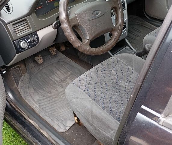 Чорний ВАЗ 2170 Priora, об'ємом двигуна 1.6 л та пробігом 149 тис. км за 1607 $, фото 1 на Automoto.ua