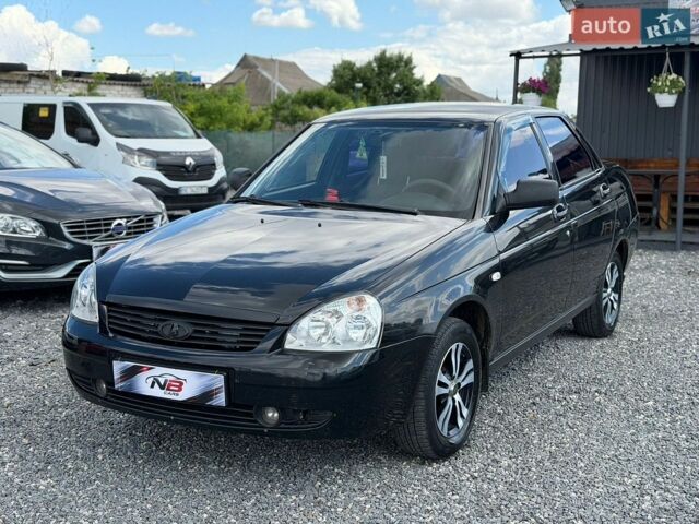 Чорний ВАЗ 2170 Priora, об'ємом двигуна 1.6 л та пробігом 330 тис. км за 1999 $, фото 1 на Automoto.ua
