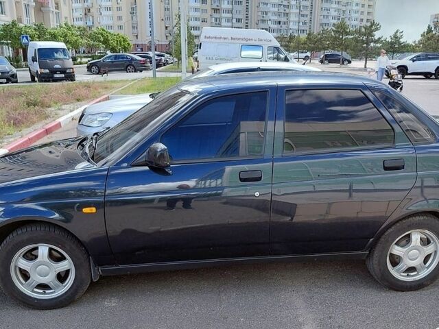 Черный ВАЗ 2170 Priora, объемом двигателя 1.6 л и пробегом 138 тыс. км за 2700 $, фото 1 на Automoto.ua