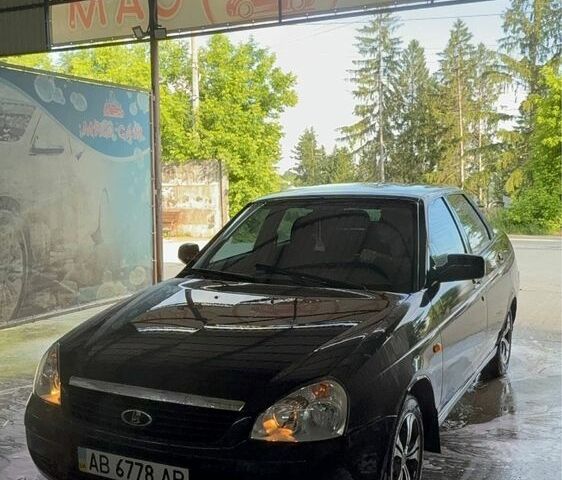 Черный ВАЗ 2170 Priora, объемом двигателя 1.6 л и пробегом 126 тыс. км за 2000 $, фото 1 на Automoto.ua
