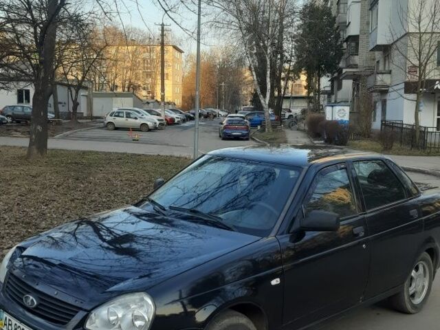 Черный ВАЗ 2170 Priora, объемом двигателя 1.6 л и пробегом 400 тыс. км за 2300 $, фото 1 на Automoto.ua