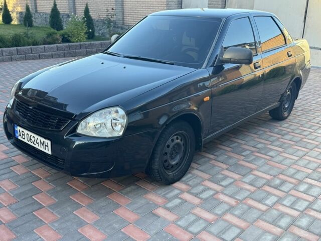 Чорний ВАЗ 2170 Priora, об'ємом двигуна 1.6 л та пробігом 230 тис. км за 1994 $, фото 1 на Automoto.ua