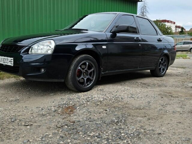 Черный ВАЗ 2170 Priora, объемом двигателя 1.6 л и пробегом 200 тыс. км за 2000 $, фото 1 на Automoto.ua