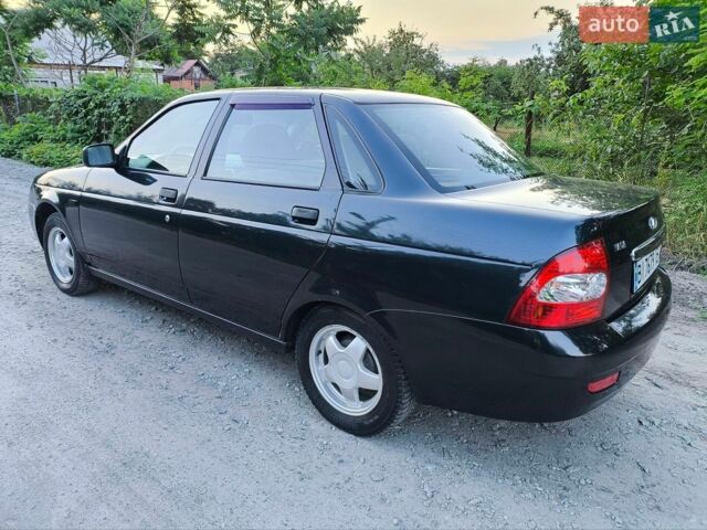Чорний ВАЗ 2170 Priora, об'ємом двигуна 1.6 л та пробігом 64 тис. км за 3500 $, фото 1 на Automoto.ua