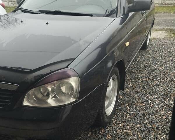 Черный ВАЗ 2170 Priora, объемом двигателя 1.6 л и пробегом 161 тыс. км за 2000 $, фото 1 на Automoto.ua