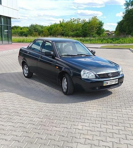 Черный ВАЗ 2170 Priora, объемом двигателя 1.6 л и пробегом 178 тыс. км за 2200 $, фото 1 на Automoto.ua