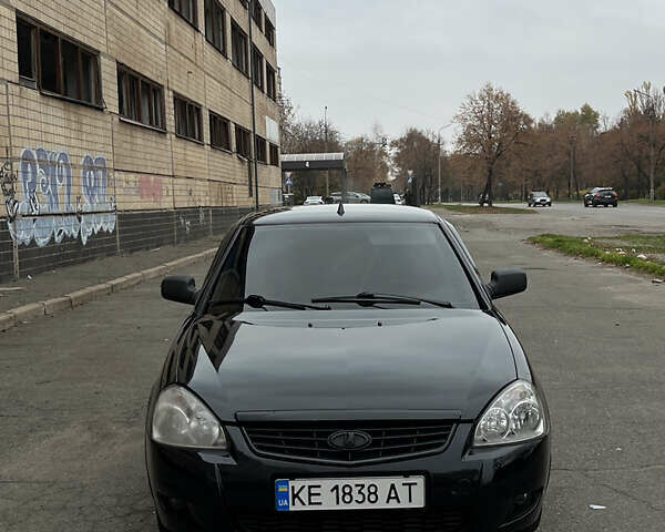 Черный ВАЗ 2170 Priora, объемом двигателя 1.6 л и пробегом 195 тыс. км за 3000 $, фото 1 на Automoto.ua