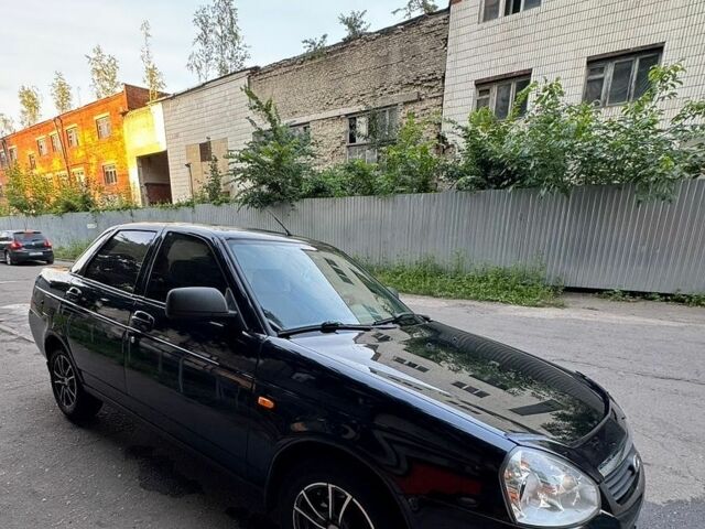 Черный ВАЗ 2170 Priora, объемом двигателя 1.6 л и пробегом 211 тыс. км за 2900 $, фото 1 на Automoto.ua