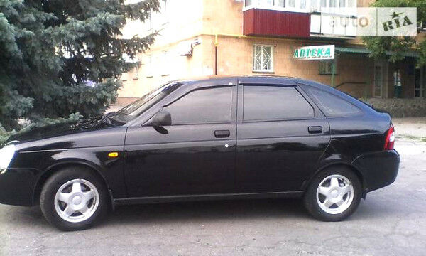 Чорний ВАЗ 2170 Priora, об'ємом двигуна 1.6 л та пробігом 71 тис. км за 4200 $, фото 1 на Automoto.ua