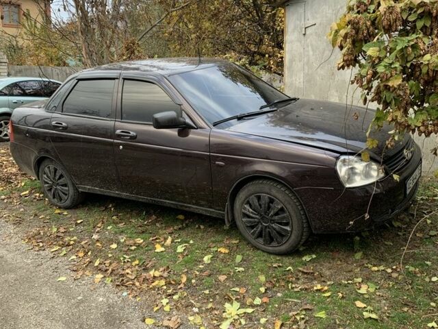 Фіолетовий ВАЗ 2170 Priora, об'ємом двигуна 1.6 л та пробігом 250 тис. км за 2000 $, фото 1 на Automoto.ua