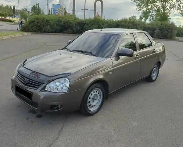 Коричневый ВАЗ 2170 Priora, объемом двигателя 1.6 л и пробегом 170 тыс. км за 964 $, фото 1 на Automoto.ua