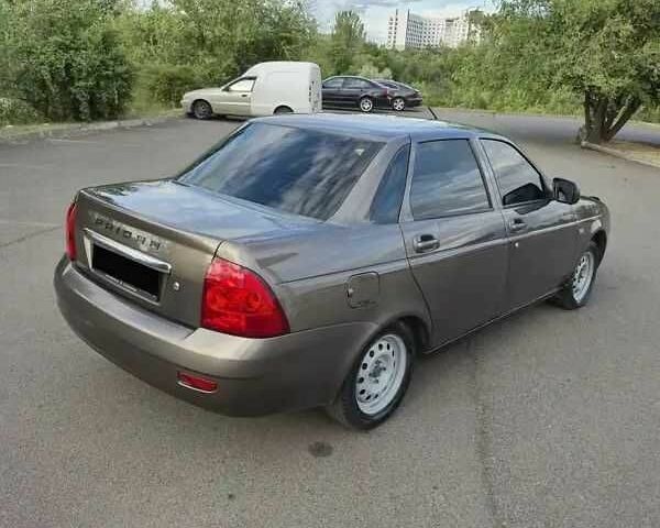 Коричневый ВАЗ 2170 Priora, объемом двигателя 1.6 л и пробегом 170 тыс. км за 964 $, фото 1 на Automoto.ua