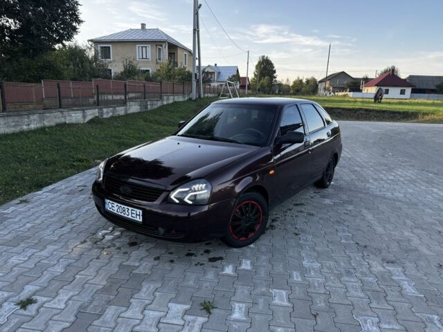 Красный ВАЗ 2170 Priora, объемом двигателя 1.6 л и пробегом 210 тыс. км за 1750 $, фото 1 на Automoto.ua