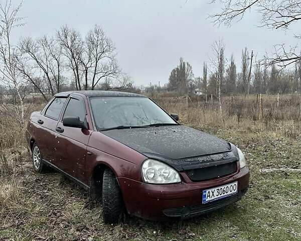 Красный ВАЗ 2170 Priora, объемом двигателя 1.6 л и пробегом 146 тыс. км за 2000 $, фото 1 на Automoto.ua