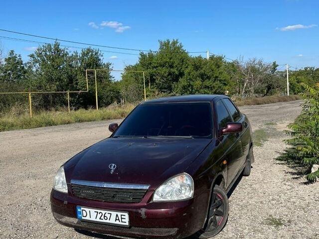 Червоний ВАЗ 2170 Priora, об'ємом двигуна 1.6 л та пробігом 206 тис. км за 2233 $, фото 1 на Automoto.ua