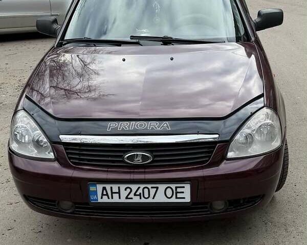 Красный ВАЗ 2170 Priora, объемом двигателя 1.6 л и пробегом 241 тыс. км за 2200 $, фото 1 на Automoto.ua