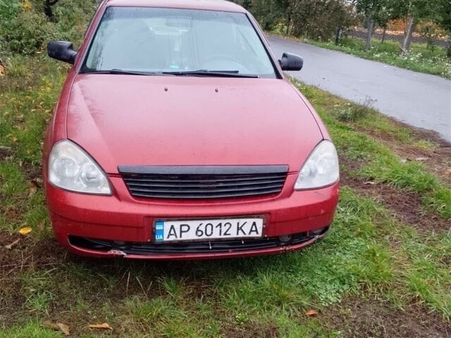 Червоний ВАЗ 2170 Priora, об'ємом двигуна 1.6 л та пробігом 300 тис. км за 1650 $, фото 1 на Automoto.ua