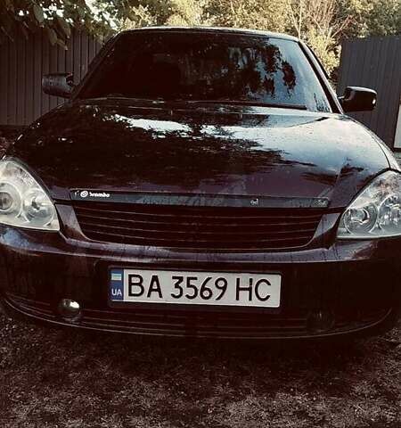 Красный ВАЗ 2170 Priora, объемом двигателя 1.6 л и пробегом 320 тыс. км за 2500 $, фото 1 на Automoto.ua