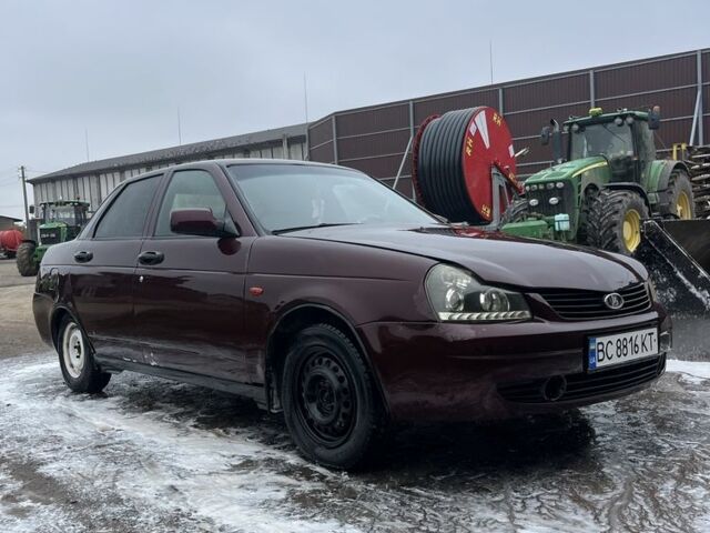 Червоний ВАЗ 2170 Priora, об'ємом двигуна 1.6 л та пробігом 170 тис. км за 1600 $, фото 1 на Automoto.ua