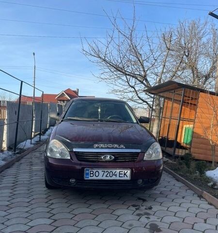 Красный ВАЗ 2170 Priora, объемом двигателя 1.6 л и пробегом 156 тыс. км за 2200 $, фото 1 на Automoto.ua