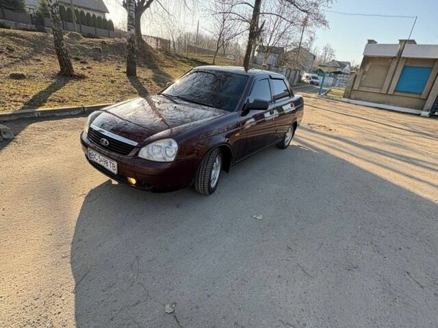Червоний ВАЗ 2170 Priora, об'ємом двигуна 1.6 л та пробігом 310 тис. км за 2100 $, фото 1 на Automoto.ua