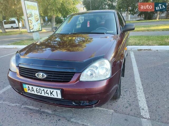 Красный ВАЗ 2170 Priora, объемом двигателя 1.6 л и пробегом 135 тыс. км за 3000 $, фото 1 на Automoto.ua