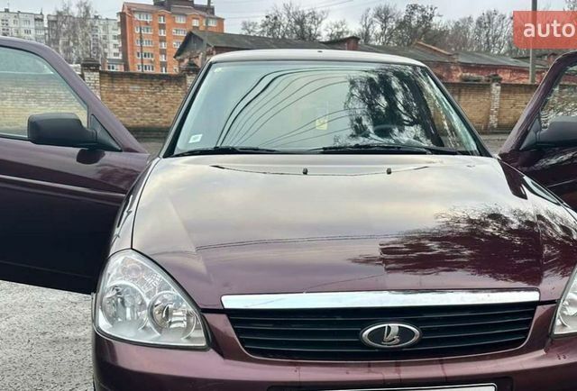 Червоний ВАЗ 2170 Priora, об'ємом двигуна 1.6 л та пробігом 130 тис. км за 3100 $, фото 1 на Automoto.ua