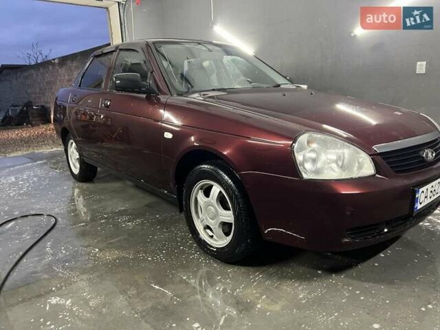 Красный ВАЗ 2170 Priora, объемом двигателя 1.6 л и пробегом 270 тыс. км за 1999 $, фото 1 на Automoto.ua