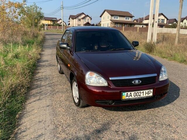 Красный ВАЗ 2170 Priora, объемом двигателя 1 л и пробегом 190 тыс. км за 4500 $, фото 1 на Automoto.ua