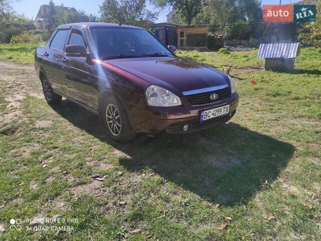Красный ВАЗ 2170 Priora, объемом двигателя 1.6 л и пробегом 104 тыс. км за 3300 $, фото 1 на Automoto.ua