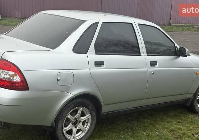 ВАЗ 2170 Priora, объемом двигателя 1.6 л и пробегом 70 тыс. км за 3900 $, фото 1 на Automoto.ua