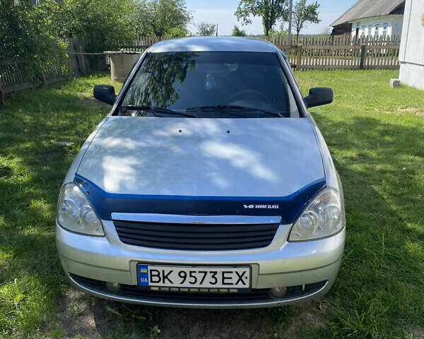ВАЗ 2170 Priora, объемом двигателя 1.6 л и пробегом 173 тыс. км за 2700 $, фото 1 на Automoto.ua