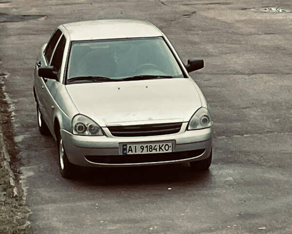 ВАЗ 2170 Priora, объемом двигателя 1.6 л и пробегом 244 тыс. км за 2000 $, фото 1 на Automoto.ua